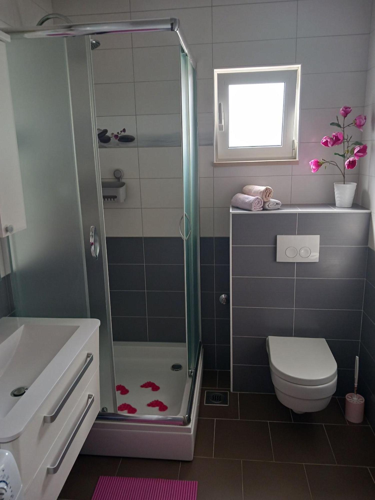 Apartments Marino - Near Family Friendly Beach San Pietro di Brazza Esterno foto